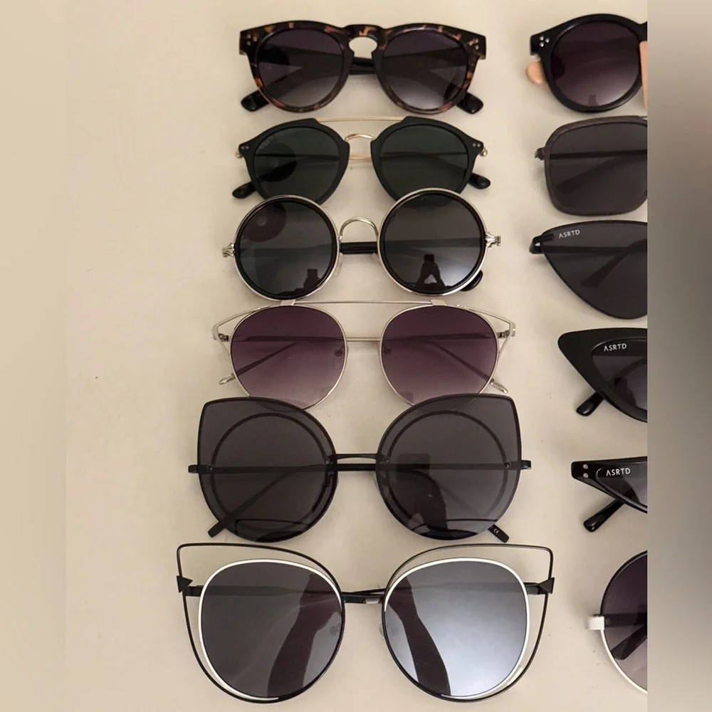 Create a bundle!Sunglasses nwt tortoise shell silver gold black hardware sunnies - Picture 2 of 4